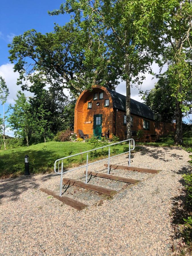 Ramelton Oakwell Holiday Village מראה חיצוני תמונה