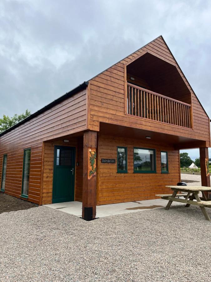 Ramelton Oakwell Holiday Village מראה חיצוני תמונה