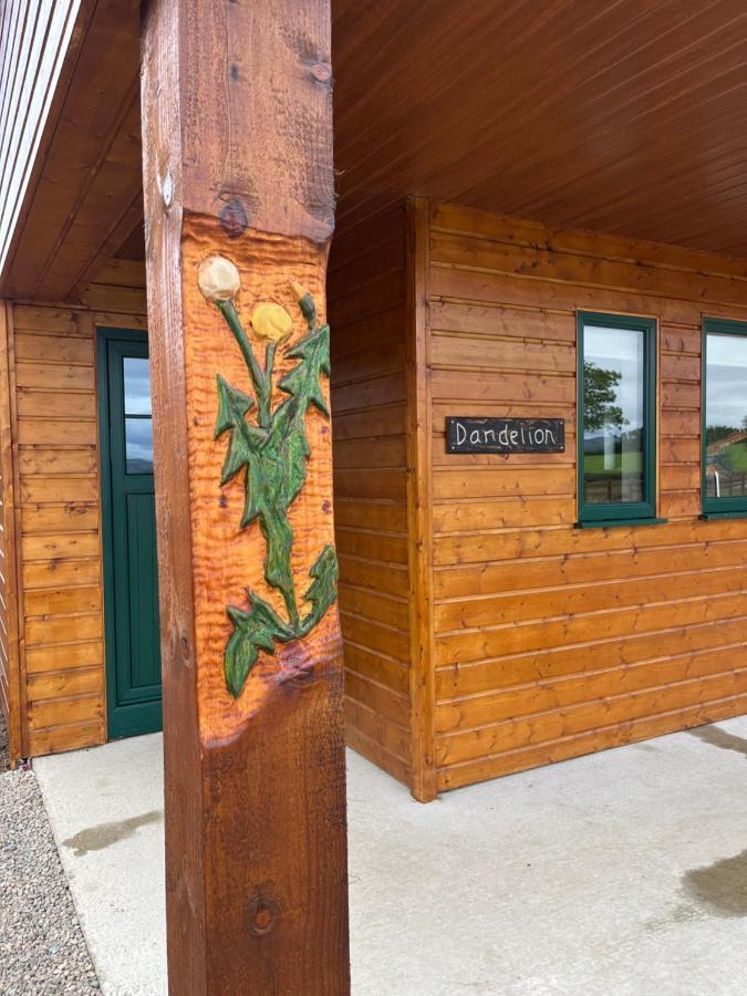 Ramelton Oakwell Holiday Village מראה חיצוני תמונה