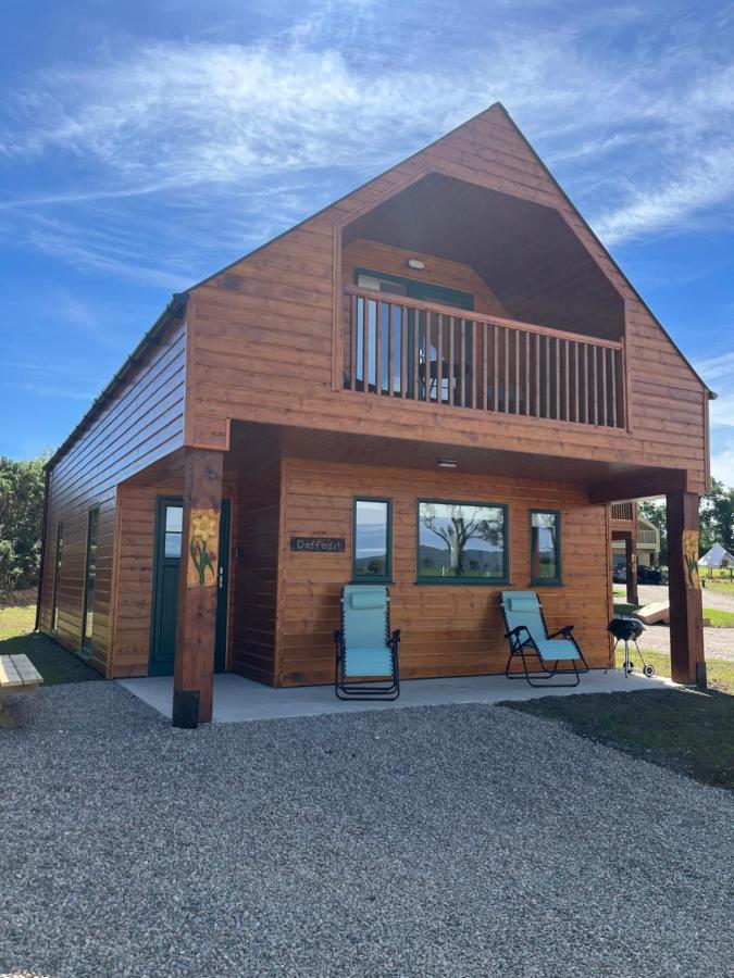 Ramelton Oakwell Holiday Village מראה חיצוני תמונה
