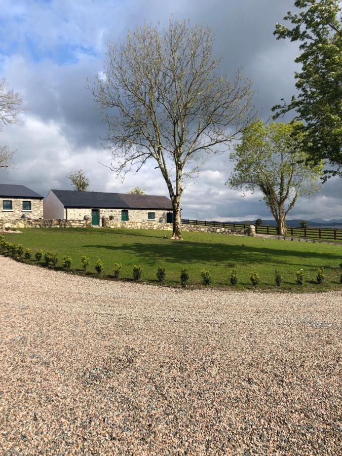 Ramelton Oakwell Holiday Village מראה חיצוני תמונה