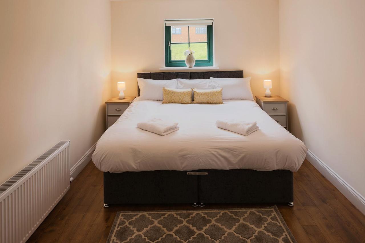 Ramelton Oakwell Holiday Village מראה חיצוני תמונה